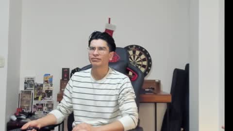 Snapshot of logannick chatting on 01.10.25 Logan online show from 01.10.25