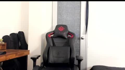 Snapshot of logannick chatting on 09.15.25 Logan online show from 09.15.25