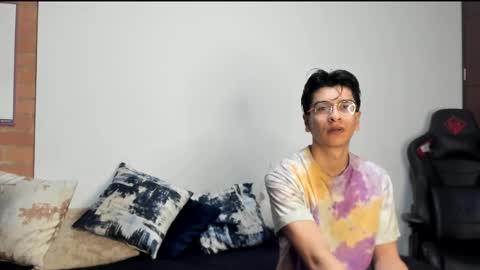 Snapshot of logannick chatting on 10.14.25 Logan online show from 10.14.25