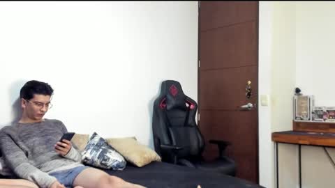 Snapshot of logannick chatting on 10.22.25 Logan online show from 10.22.25