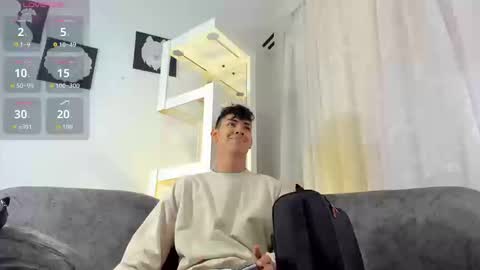 logantwink18 online show from 09.17.25