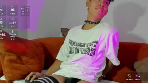 logantwink18 online show from 10.11.25