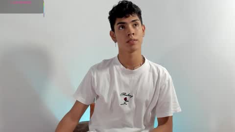 logantwink18 online show from 01.18.26