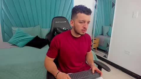 Logan Wolf online show from 03.20.26