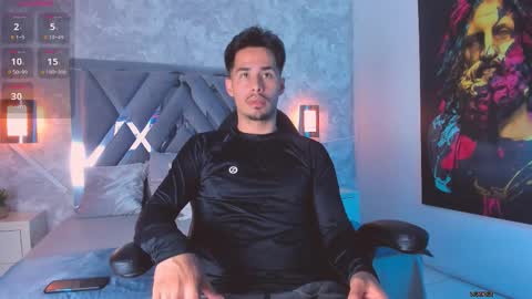 Snapshot of loghan_fox chatting on 09.18.25 Loghan online show from 09.18.25