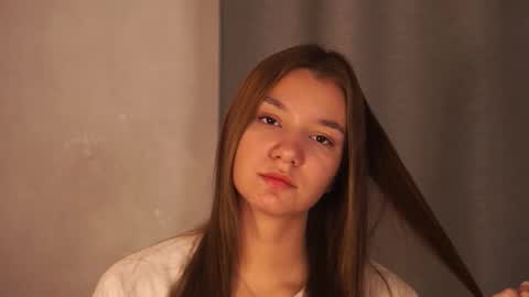 Elza online show from 10.16.25