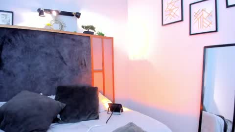 Lola online show from 05.04.26