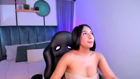 Lola online show from 05.07.26
