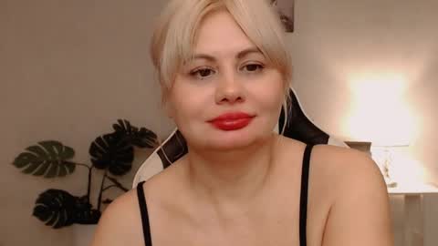  Lola  online show from 03.21.26