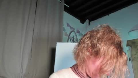 lola_belgium online show from 02.20.25