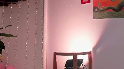 Snapshot of lola_cocks chatting on 03.06.25 mara online show from 03.06.25