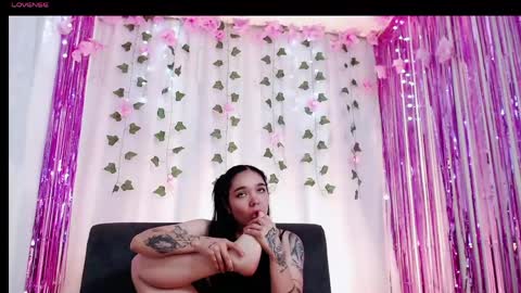 lola_foox online show from 04.15.26