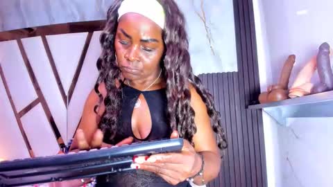 Lola online show from 01.14.26