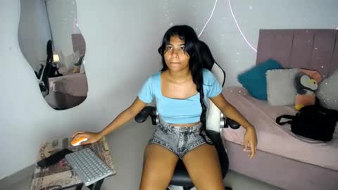 lola_lustrum online show from 06.15.26