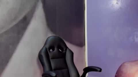 lola red online show from 03.05.25