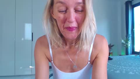 Lola online show from 01.11.26