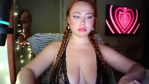 LolaaMint  online show from 07.28.26