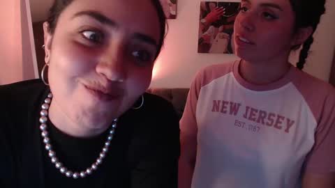 Snapshot of lolaandcamille chatting on 02.24.25 lolaandcamille online show from 02.24.25