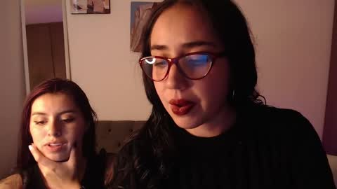 Snapshot of lolaandcamille chatting on 02.26.25 lolaandcamille online show from 02.26.25