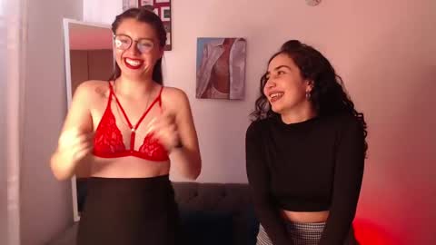 Snapshot of lolaandcamille chatting on 03.03.25 lolaandcamille online show from 03.03.25