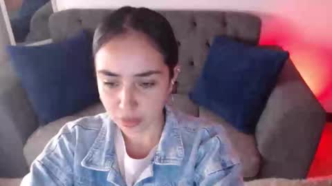 Snapshot of lolaandcamille chatting on 03.04.25 lolaandcamille online show from 03.04.25