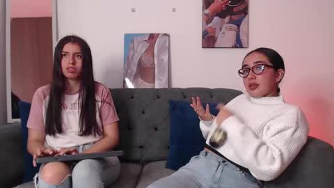 Snapshot of lolaandcamille chatting on 03.07.25 lolaandcamille online show from 03.07.25