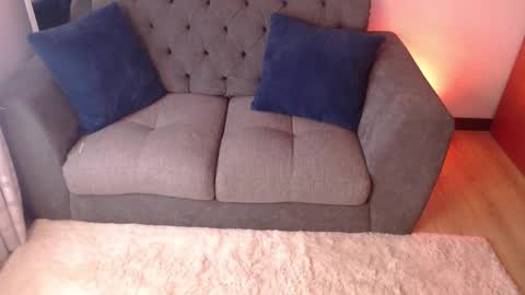 Snapshot of lolaandcamille chatting on 03.10.25 lolaandcamille online show from 03.10.25