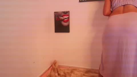 Snapshot of lolaandcamille chatting on 09.26.25 lolaandcamille online show from 09.26.25