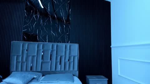 Lola Angel online show from 10.11.25