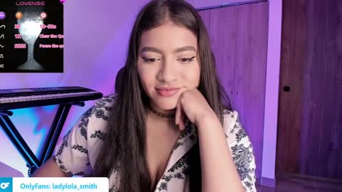 lolaasmith_21 online show from 01.28.25