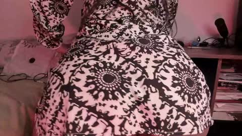 lolaasmith_21 online show from 02.06.25