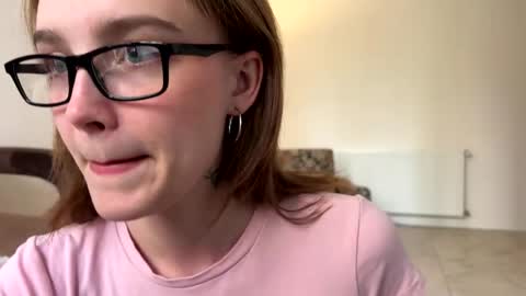 lolaatatee online show from 04.27.26