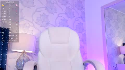  Lola Berry  online show from 04.23.26
