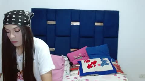 lolabloomx online show from 06.08.26