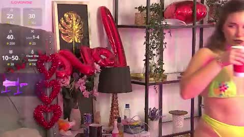 Snapshot of lolabuttie chatting on 06.15.26 Lola new tits boobs ass stepsis online show from 06.15.26