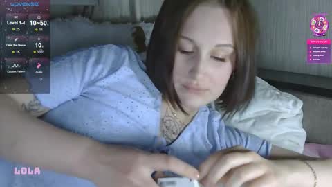 Snapshot of lolalibellule chatting on 10.16.25 Lola online show from 10.16.25