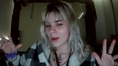 Snapshot of lolalixx6969 chatting on 12.15.25 Lola Lixx online show from 12.15.25