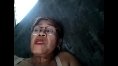 Snapshot of lolamommie chatting on 11.07.25 tey online show from 11.07.25