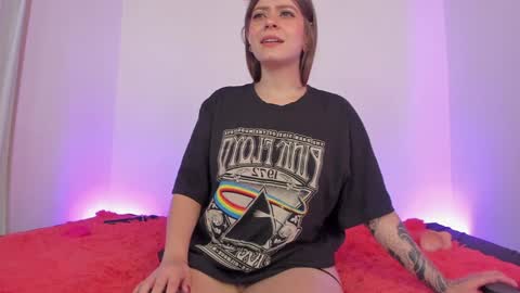 Snapshot of lolap_ chatting on 12.06.24 Lola online show from 12.06.24