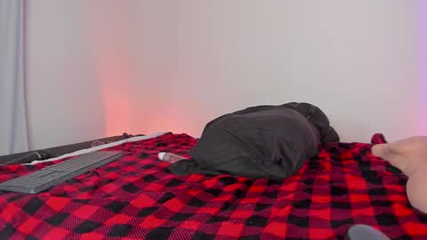 Snapshot of lolap_ chatting on 12.11.24 Lola online show from 12.11.24