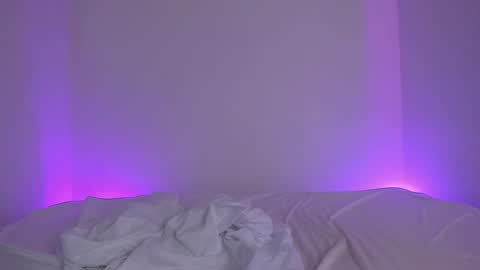 Snapshot of lolap_ chatting on 02.12.25 Lola online show from 02.12.25