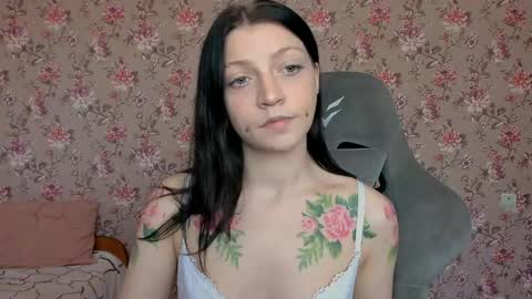 Lola Next stream January 6th at 0500am  30 minutes GMT online show from 05.01.26