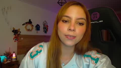 Snapshot of lolaverse chatting on 01.08.26 Lola doll online show from 01.08.26