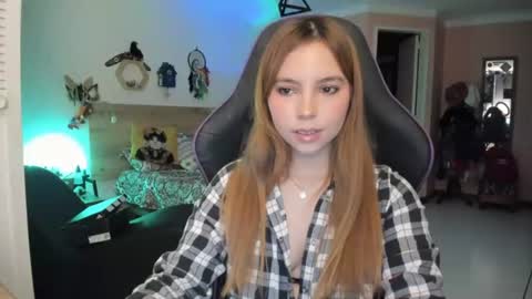 Lola doll online show from 08.06.26