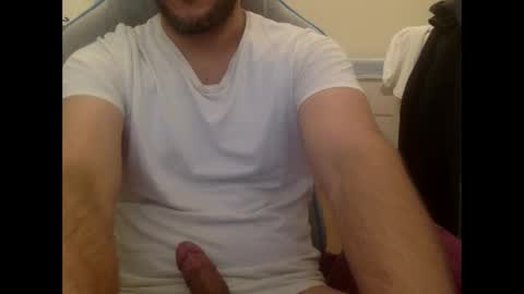 Snapshot of lolgivali chatting on 12.29.24 lolgivali online show from 12.29.24