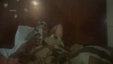 Snapshot of lollasweets chatting on 12.15.25 lollasweets online show from 12.15.25