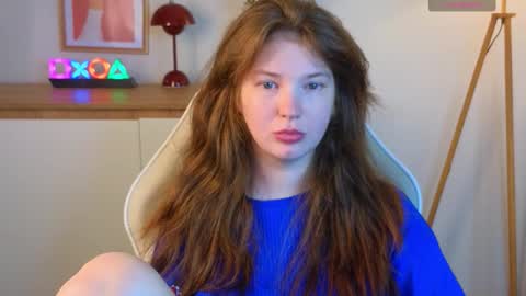 Snapshot of lolly_pump chatting on 09.28.25 Mona online show from 09.28.25