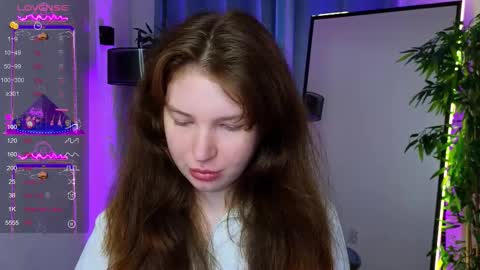 Snapshot of lolly_pump chatting on 10.05.25 Mona online show from 10.05.25