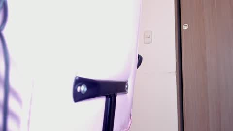 Snapshot of lollypetitte_ chatting on 02.12.25 Lolly online show from 02.12.25