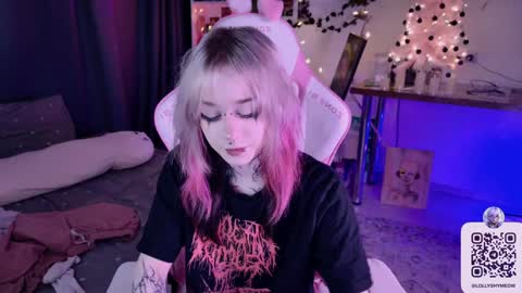 Lolly   online show from 12.22.24